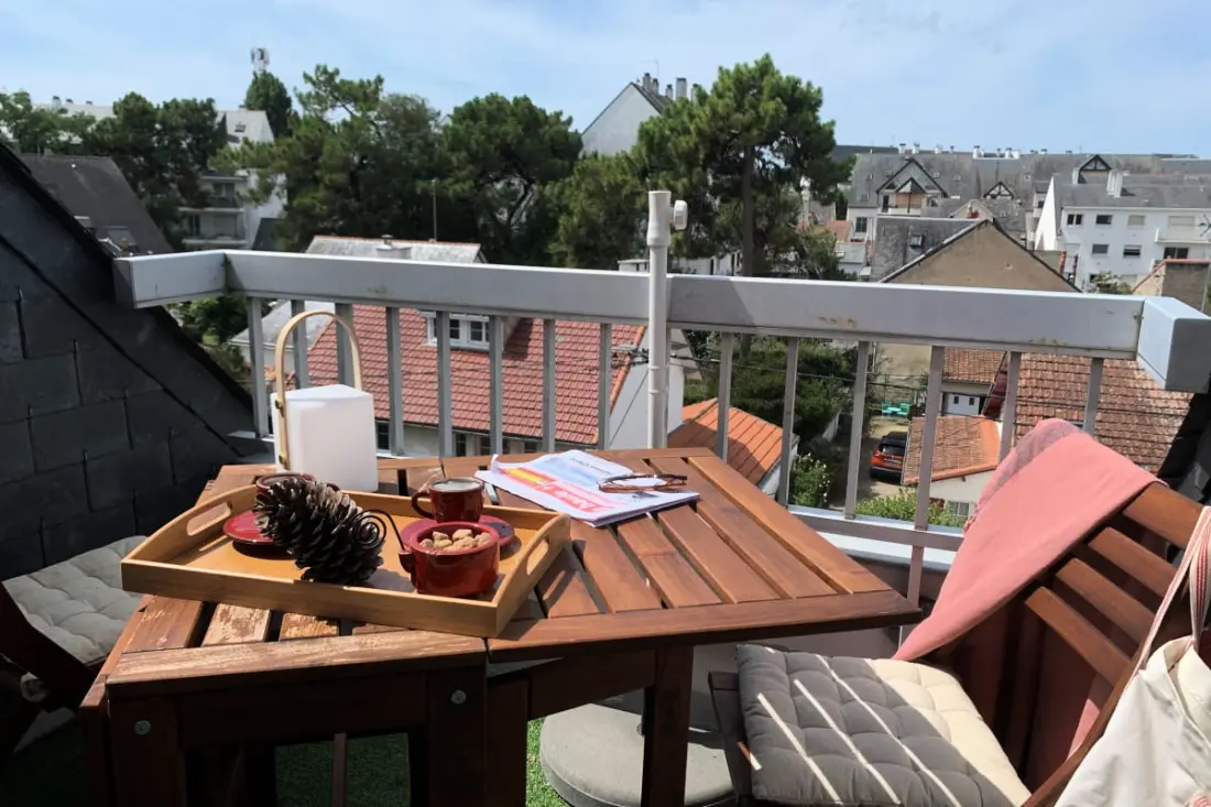 Világos gubó terasszal a La Baule strand közelében