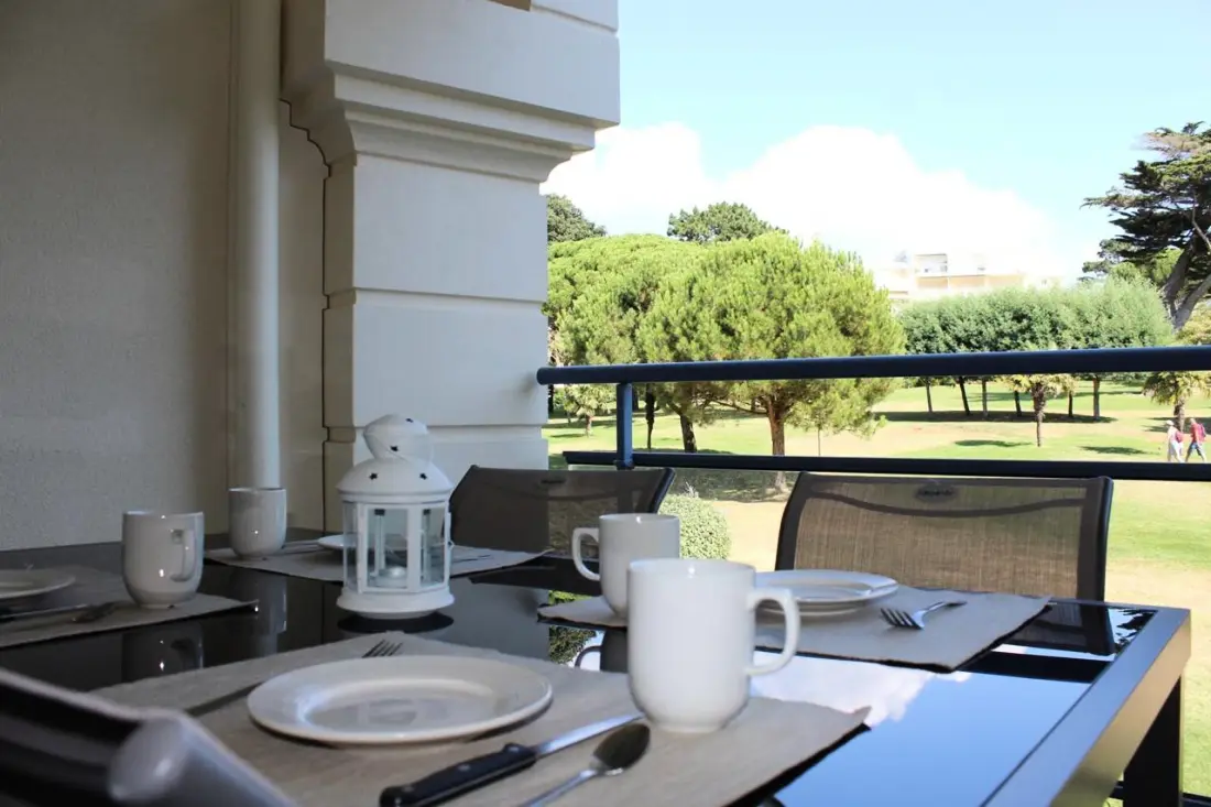 Royal Park Residence