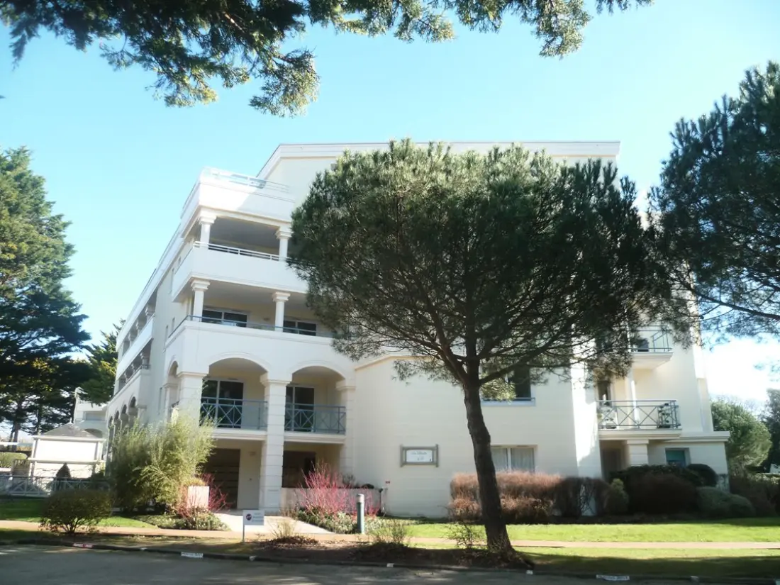 Royal Park Residence