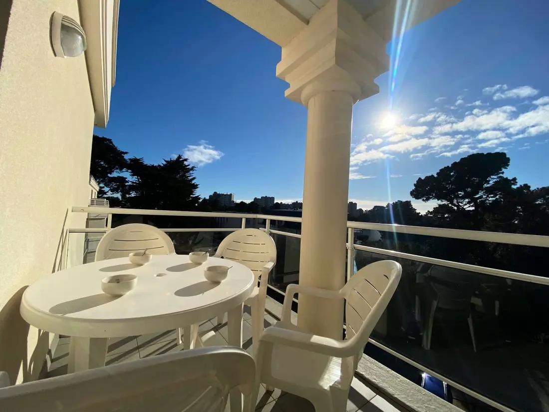 Royal Park Residence