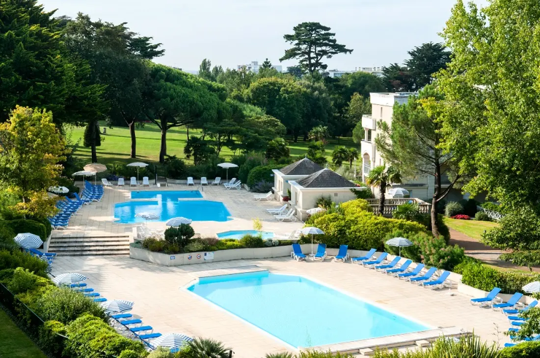 Goelia Royal Park Residence #