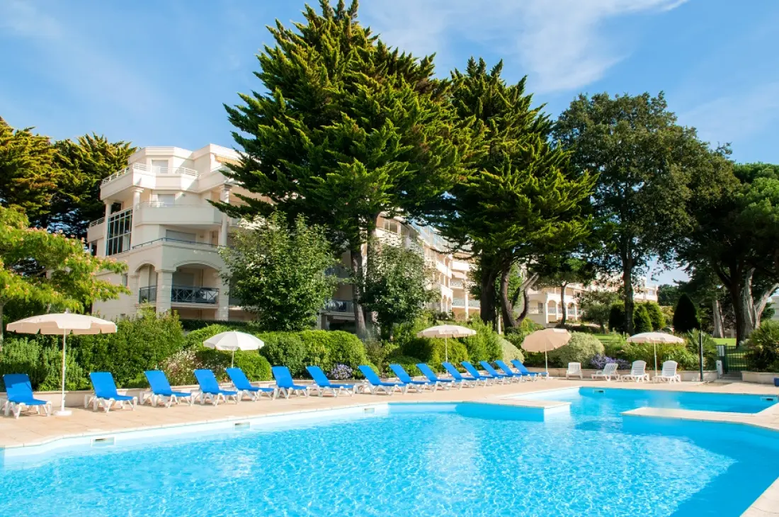 Goelia Royal Park Residence #