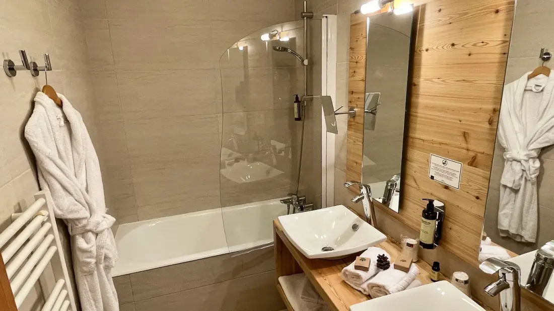Hotel Les Vallées4 Stars★★★★ - Labellemontagne