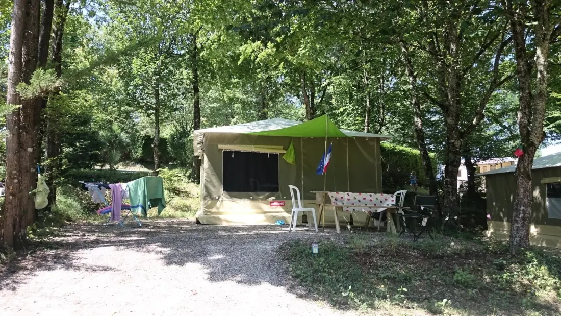 CAMPING LA FAGE 4 Sterne★★★★