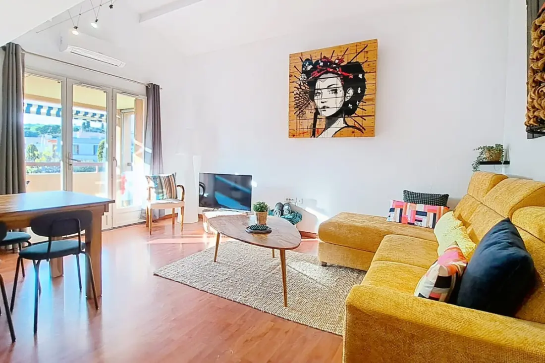 Beautiful Duplex 300m from La Plage in La Ciotat