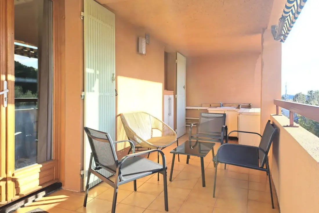 Beautiful Duplex 300m from La Plage in La Ciotat