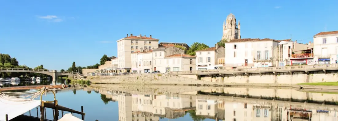 Ház kerttel és parkolóval Saintesben