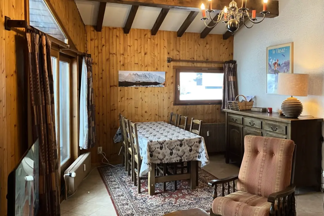Apartman Balcony Facing Ski Trails