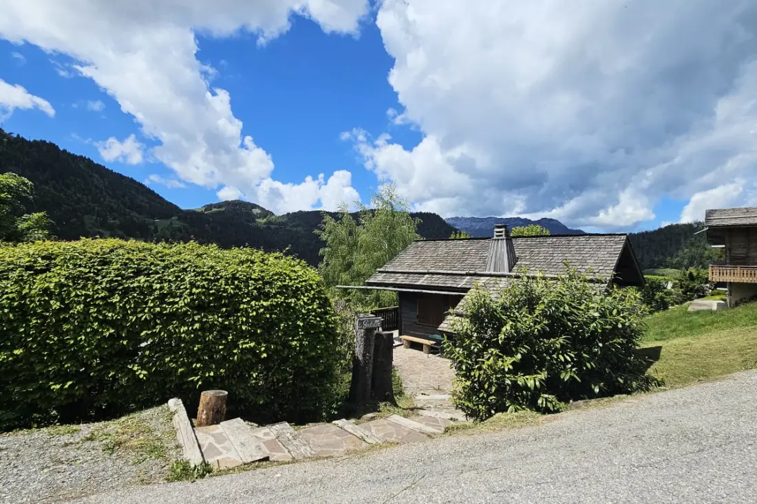 Chalet Lumineux, View Mountain & Access Trails