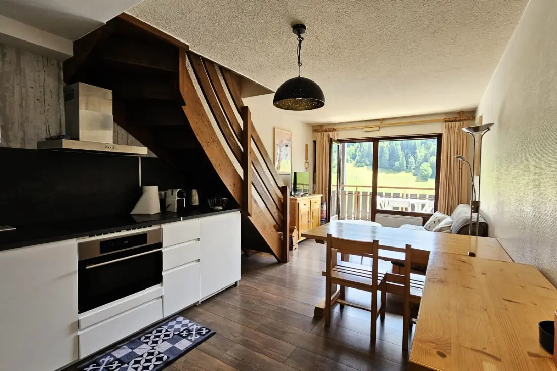 App 3 3 Csillagok★★★ Balcony, Mountain View