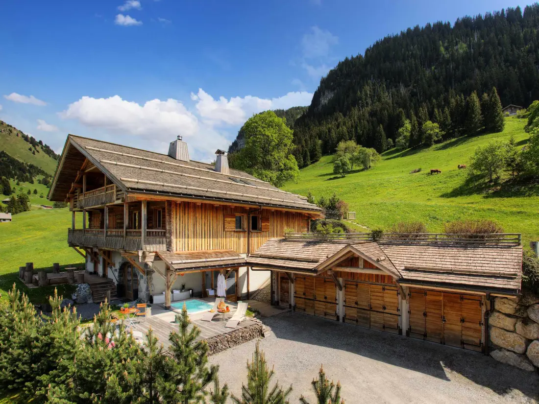 Authentic Lodge Spa Residence