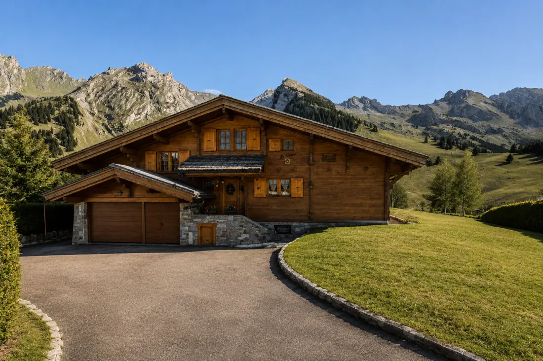 Chouan Residence