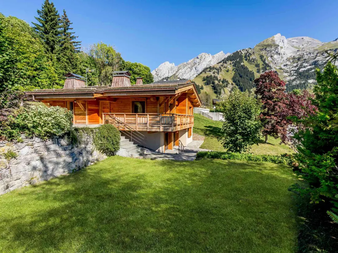 Helios Lodge Residence