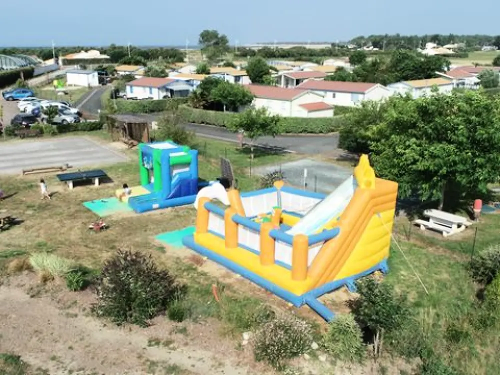 Camping Paradis - Le Grand R 4 Sterren★★★★