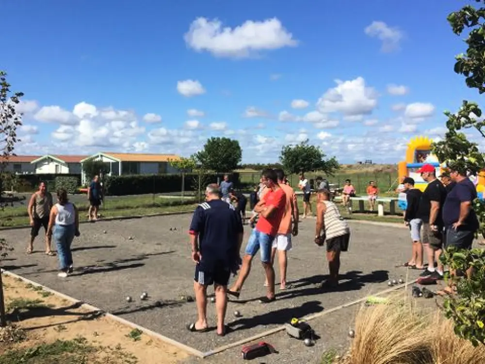 Camping Paradis - Le Grand R 4 Sterren★★★★