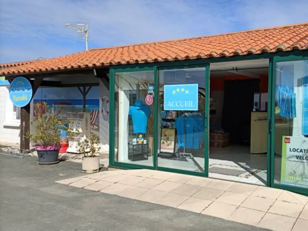 Camping Paradis - Le Grand R 4 Sterren★★★★