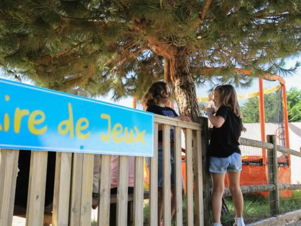 Camping Paradis - Le Grand R 4 Sterren★★★★