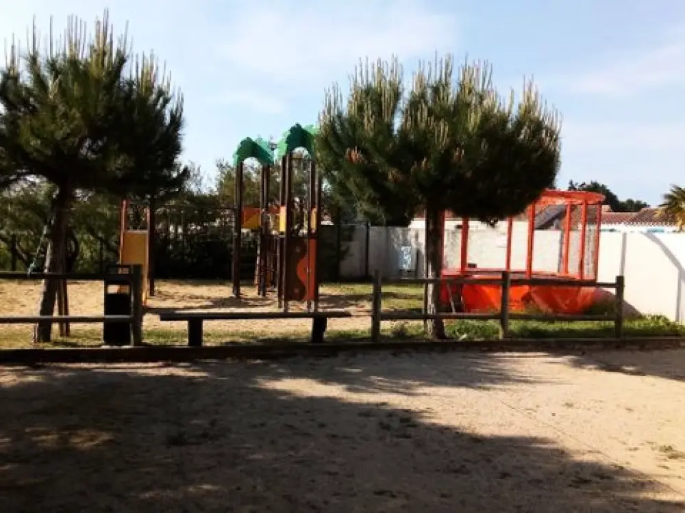 Camping Paradis - Le Grand R 4 Sterren★★★★