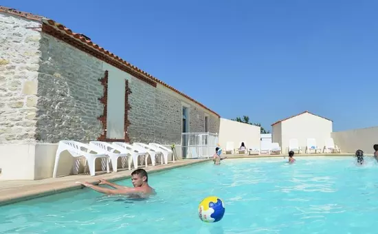 Camping Le Pavillon Bleu***