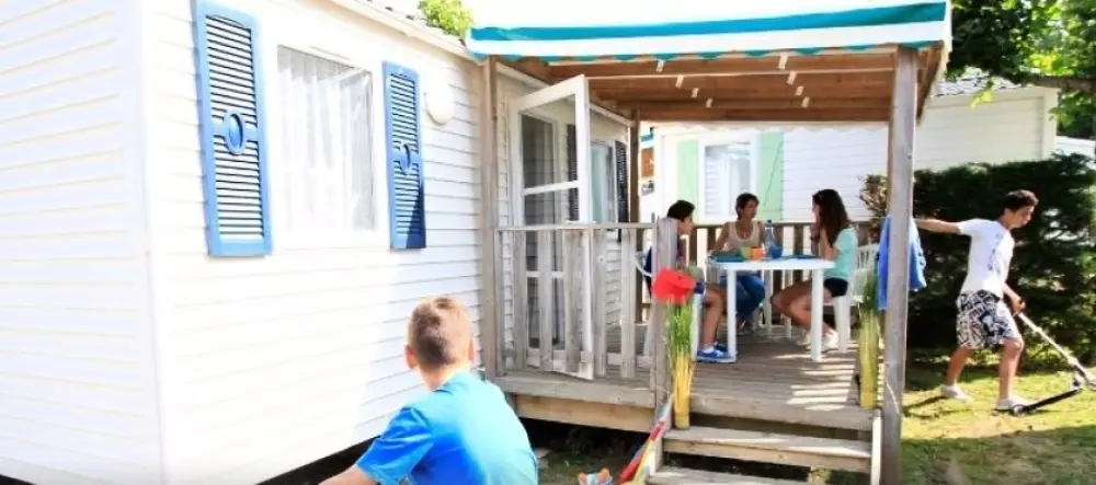 Camping Les Flots Bleus 4 Sterren★★★★