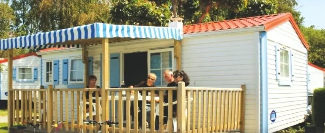 Camping Les Flots Bleus 4 Sterren★★★★