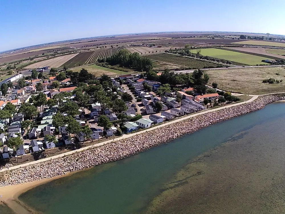 Camping LES VIOLETTES 4 Sterren★★★★