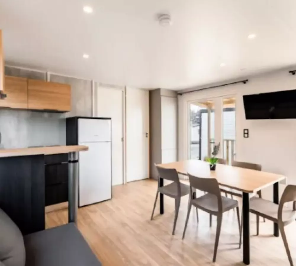 Camping LES VIOLETTES 4 Sterren★★★★