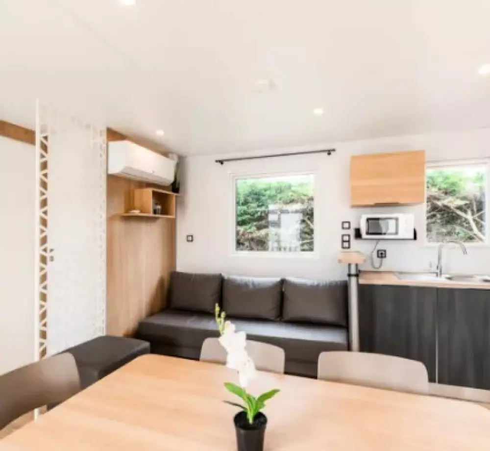 Camping LES VIOLETTES 4 Sterren★★★★