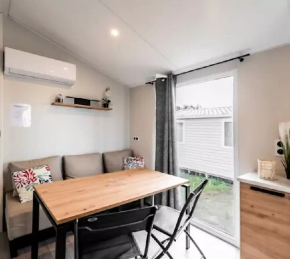 Camping LES VIOLETTES 4 Sterren★★★★