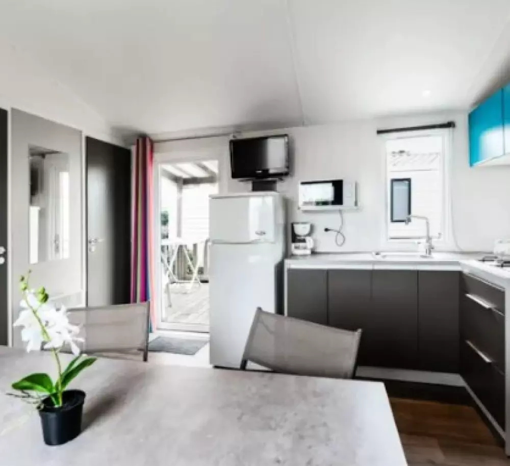 Camping LES VIOLETTES 4 Sterren★★★★