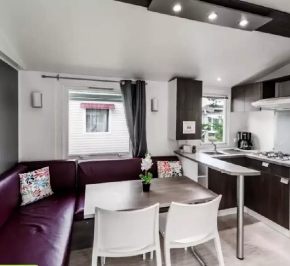 Camping LES VIOLETTES 4 Sterren★★★★