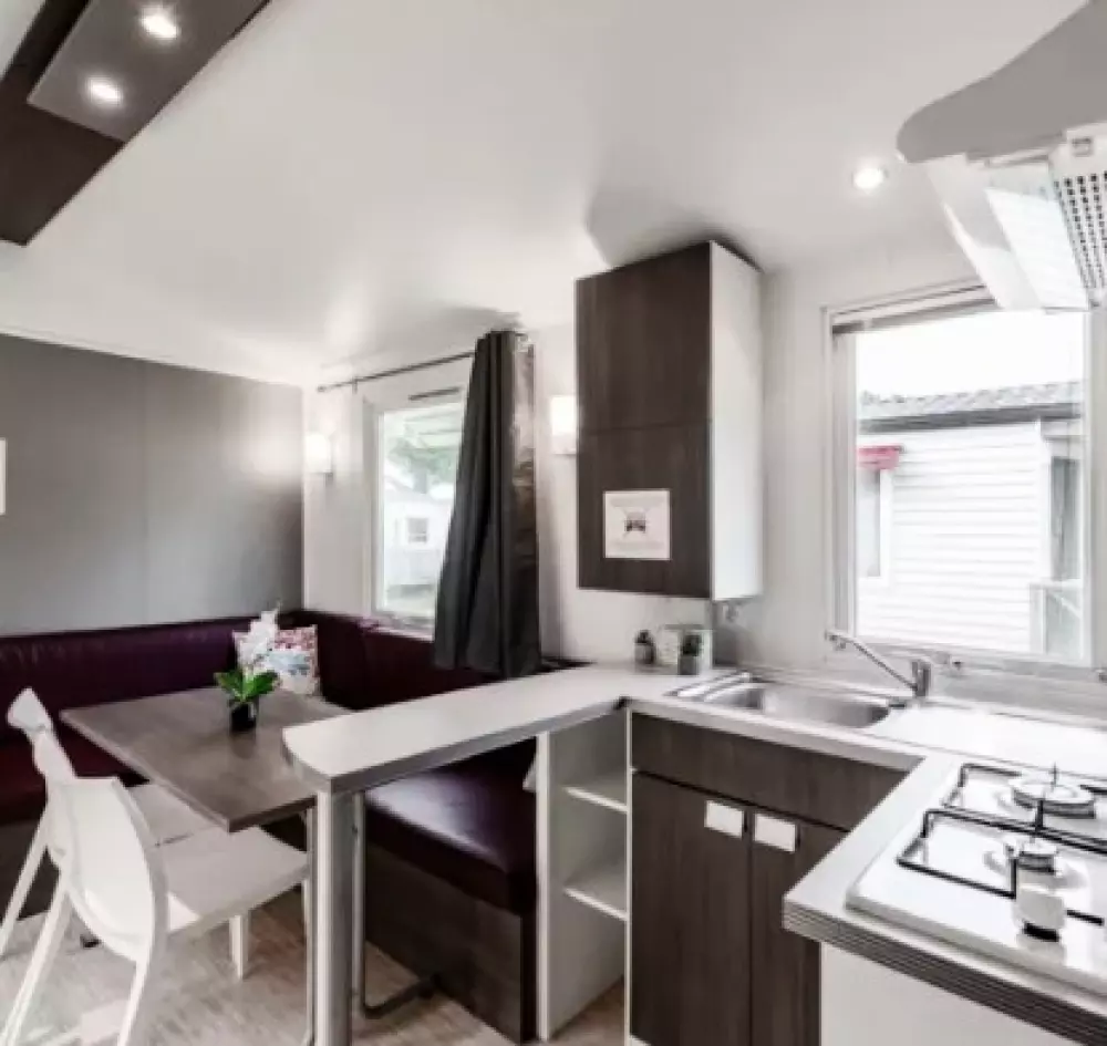 Camping LES VIOLETTES 4 Sterren★★★★