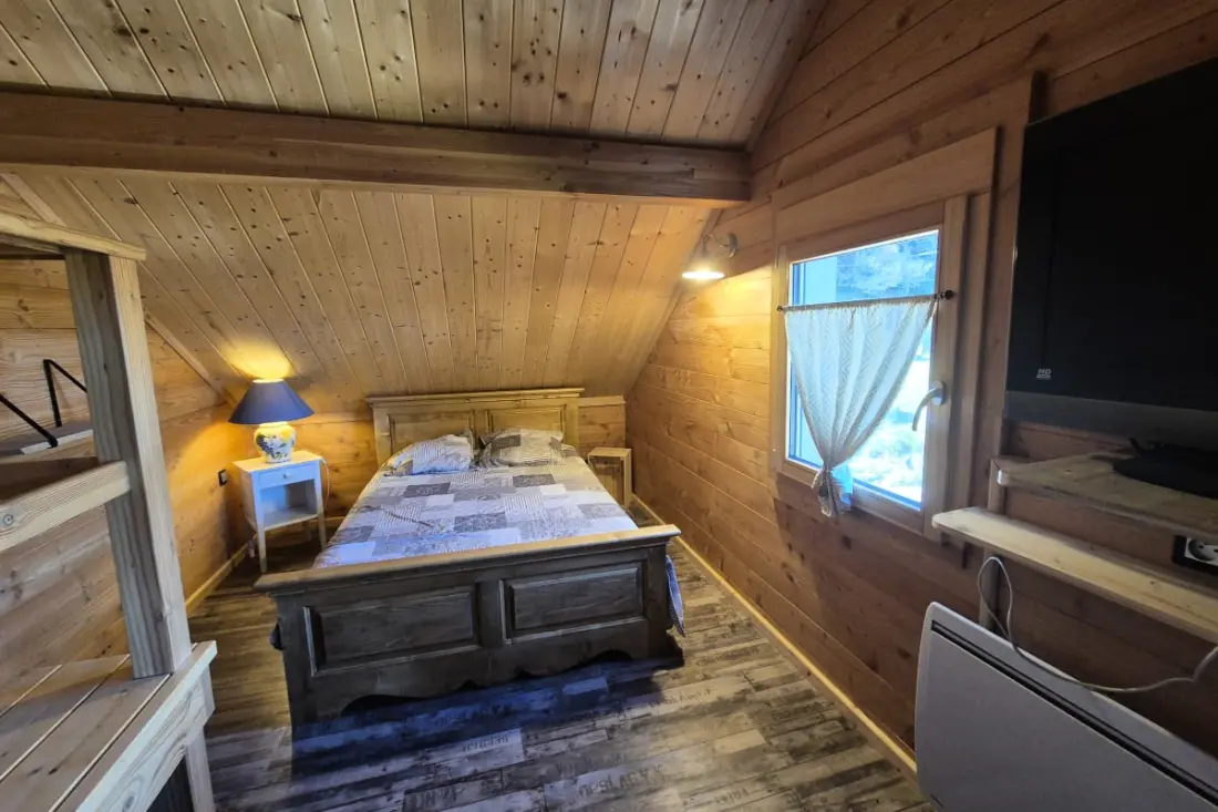 Kivételes Chalet a La Féclazban – 4 hálószoba, 10 alvó