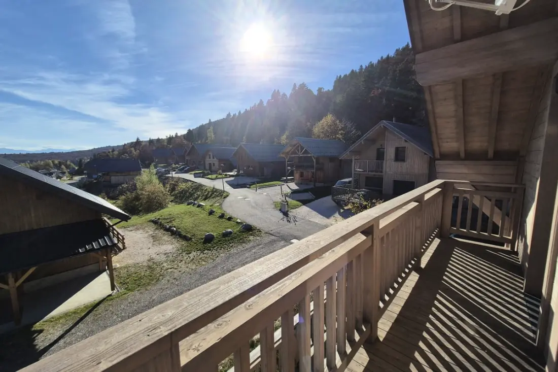 Kivételes Chalet a La Féclazban – 4 hálószoba, 10 alvó