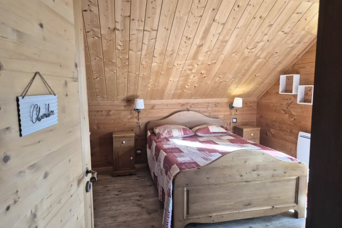 Kivételes Chalet a La Féclazban – 4 hálószoba, 10 alvó