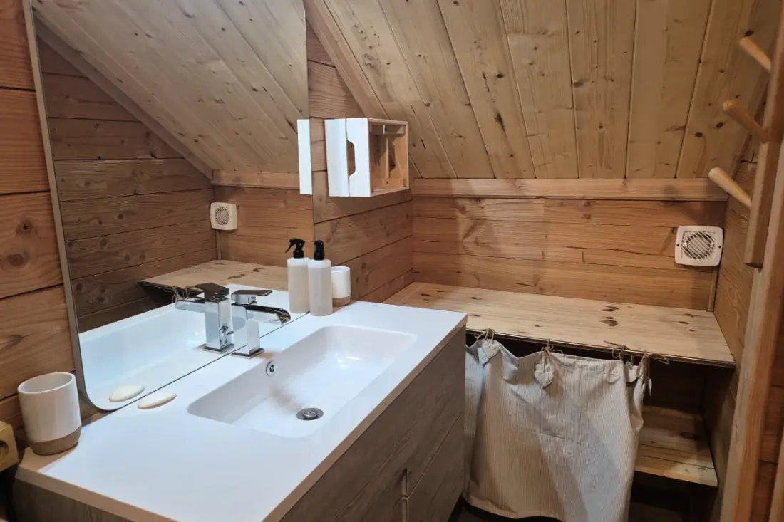 Kivételes Chalet a La Féclazban – 4 hálószoba, 10 alvó