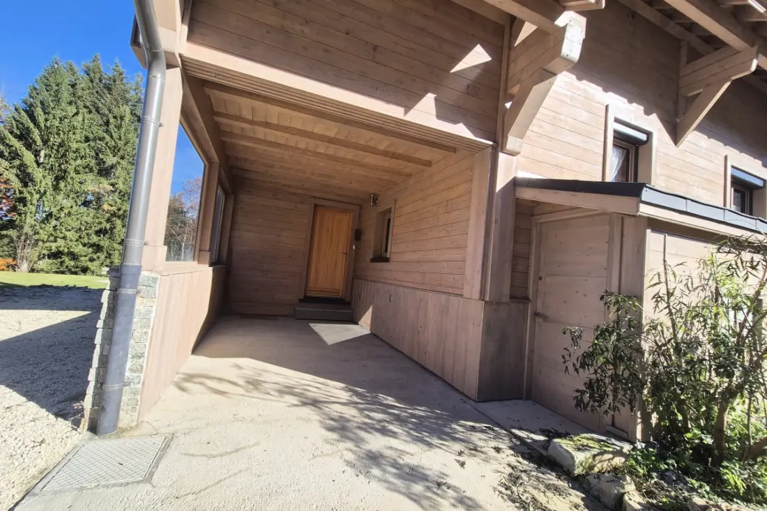 Kivételes Chalet a La Féclazban – 4 hálószoba, 10 alvó