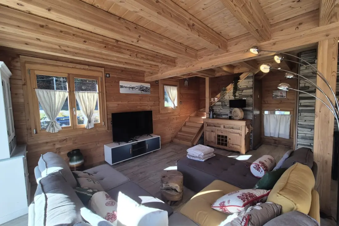 Kivételes Chalet a La Féclazban – 4 hálószoba, 10 alvó