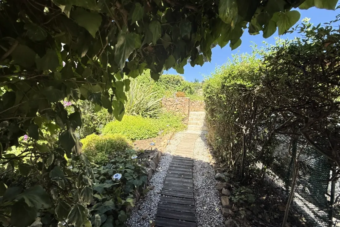 Studio Air-Conditioned With Terrace Calm - La Garde