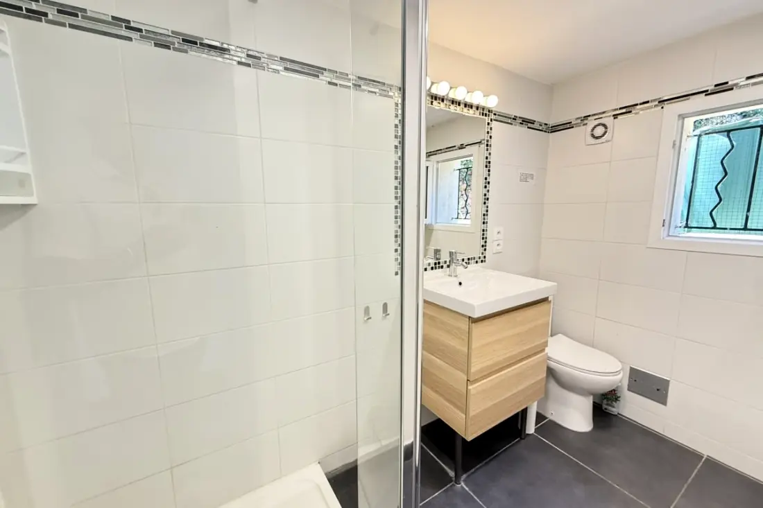 Studio Air-Conditioned With Terrace Calm - La Garde