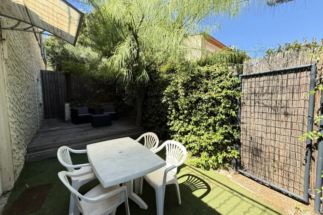 Studio Cosy In Villa, Air-Conditioned, Terrace - The Guard
