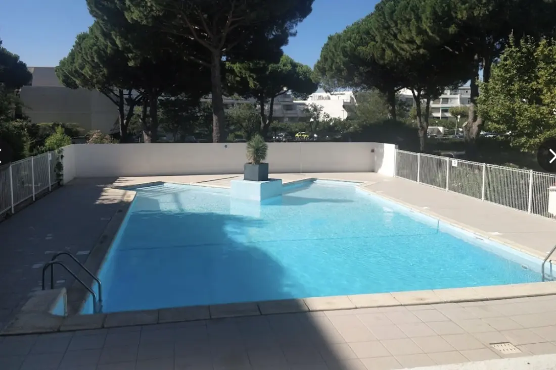 Bel Apt Lumineux a teraszon La Grande Motte