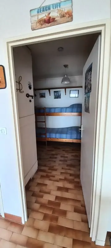 Fény 26 m2 medencével és tengeri kilátással
