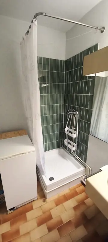 Fény 26 m2 medencével és tengeri kilátással