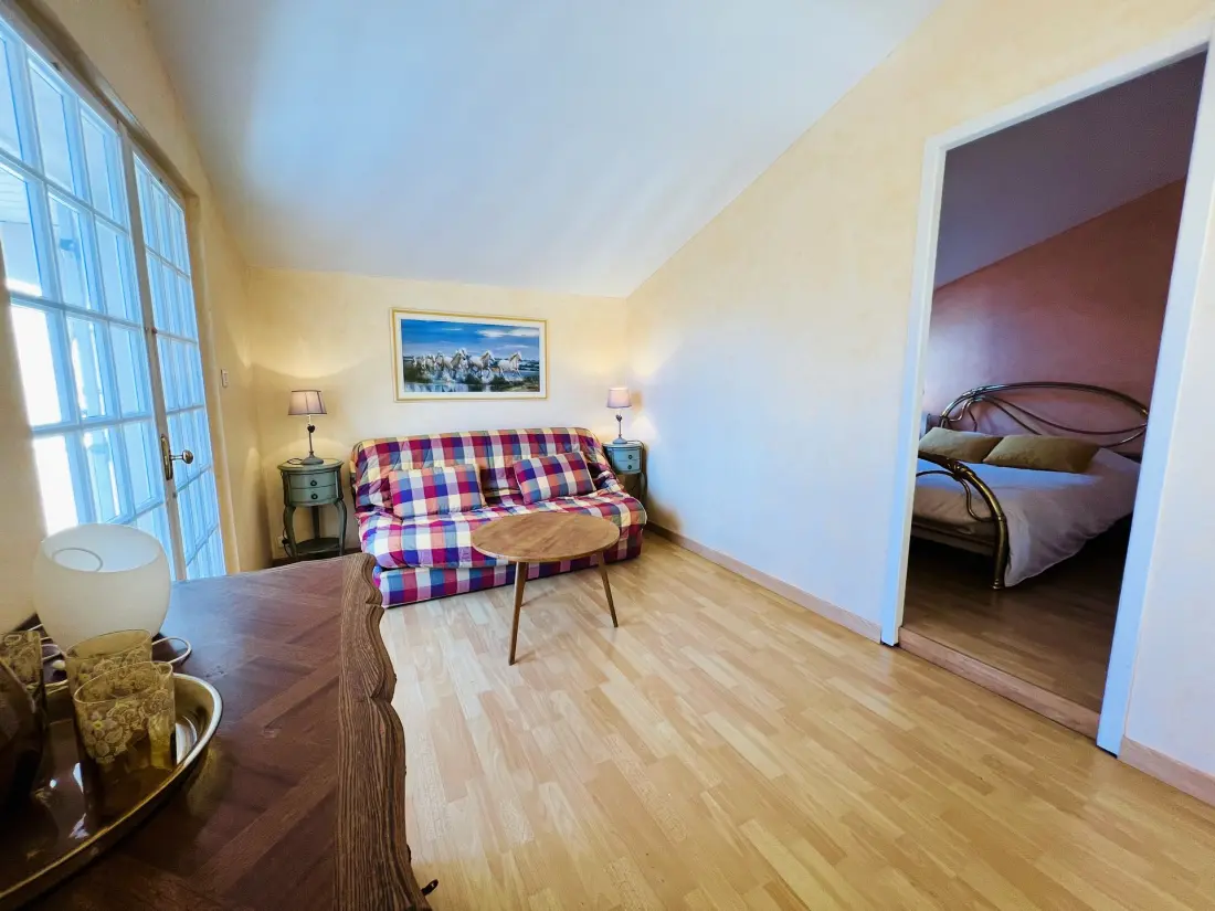 Napraforgó villa