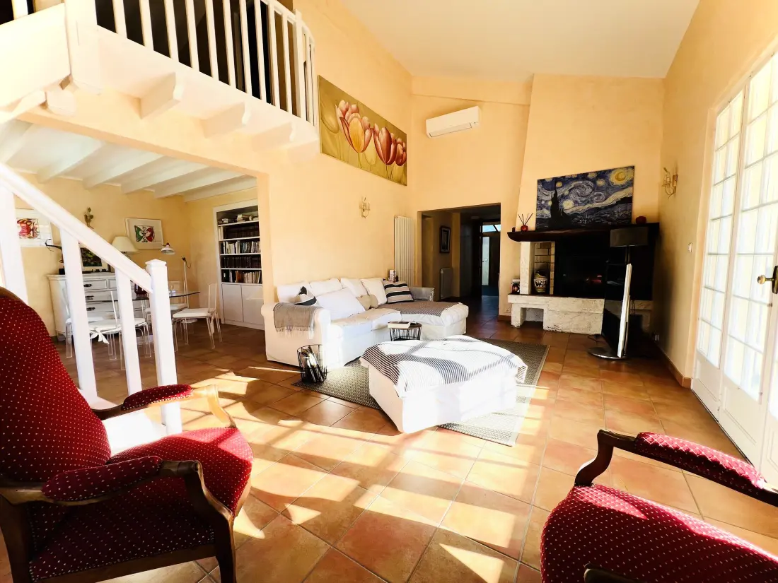 Napraforgó villa