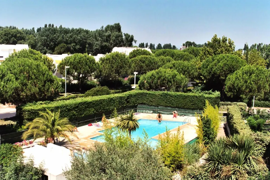 Villegiales Tee1