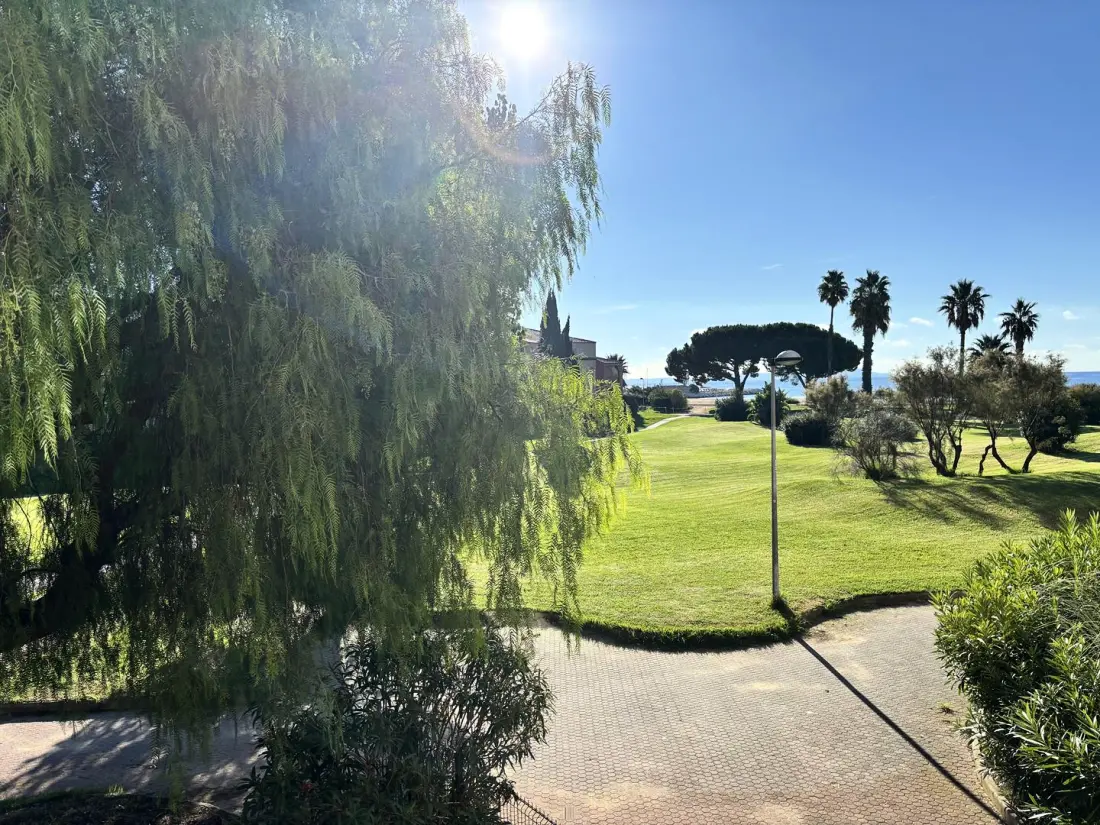 Santa Cruz Residence