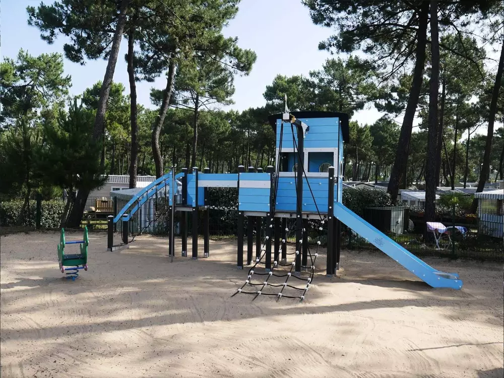 Camping Bonne dalszöveg: Anse Plage - Funpass nem nyújtott - by Ocean Mobilhomes Útvonalterv