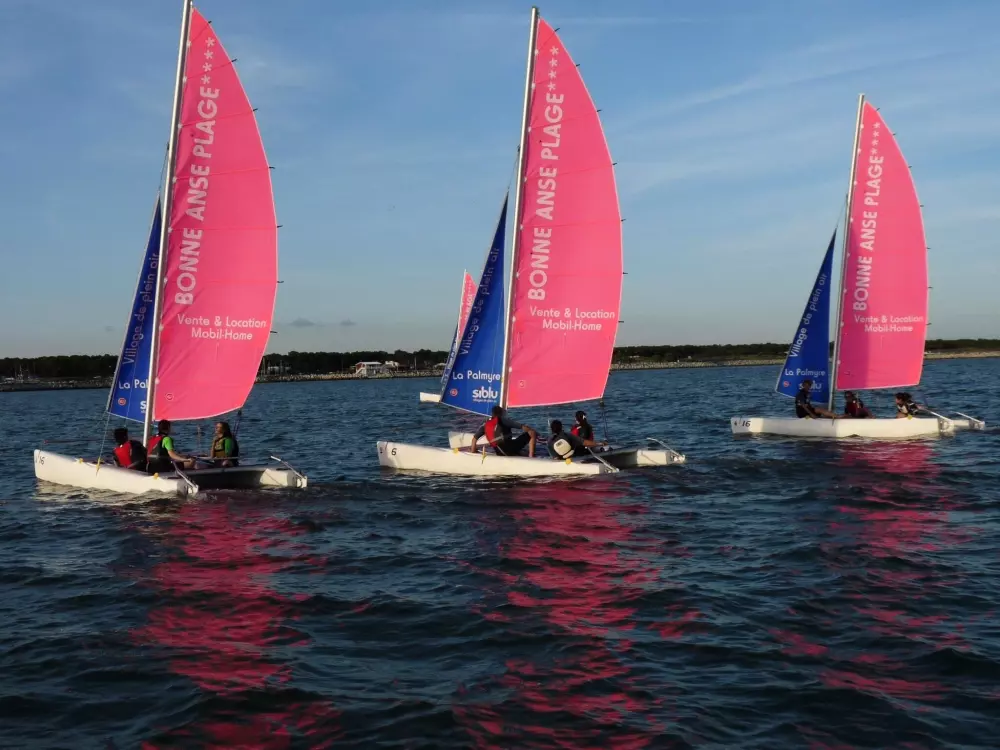 Camping Bonne dalszöveg: Anse Plage - Funpass nem nyújtott - by Ocean Mobilhomes Útvonalterv